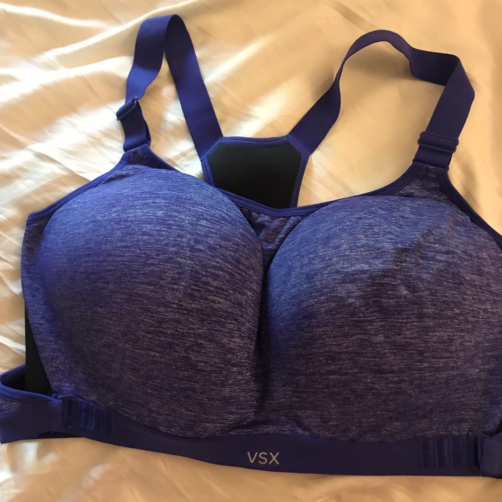Victoria Secret Sports Bra 38D